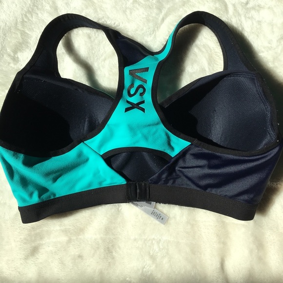 Incredible by Victoria’s Secret Sport Bra - Picture 2 of 3